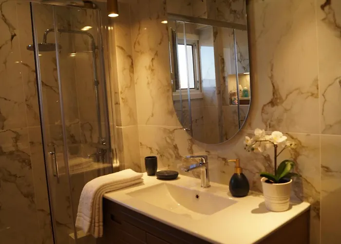 Daphne Luxury Apartment Kastoria